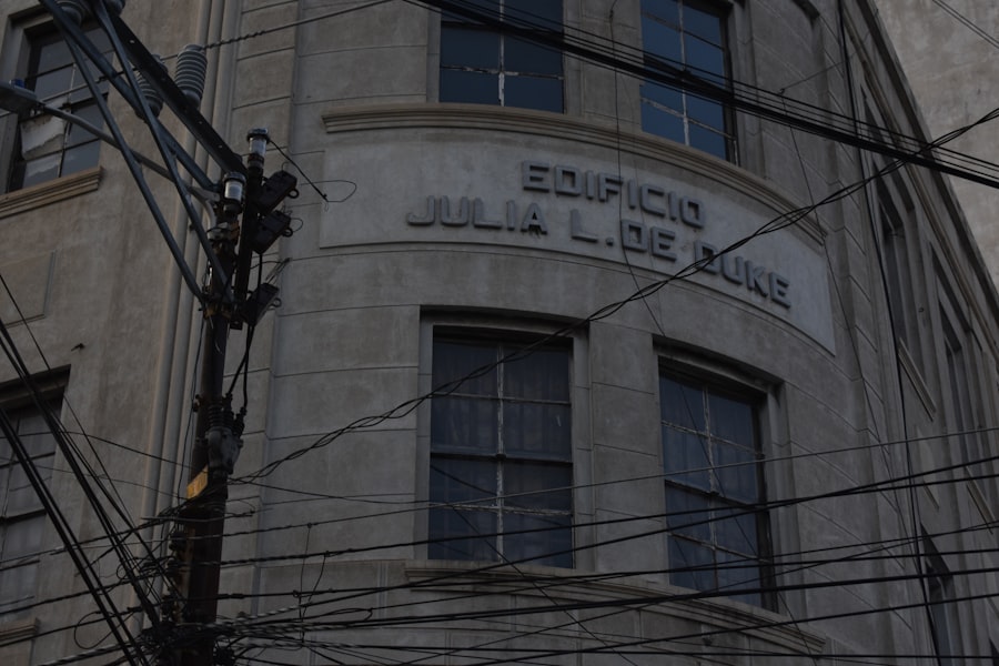 Photo electrician trade school