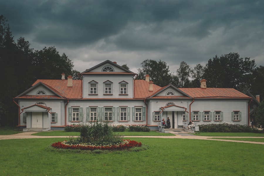 Photo real estate school