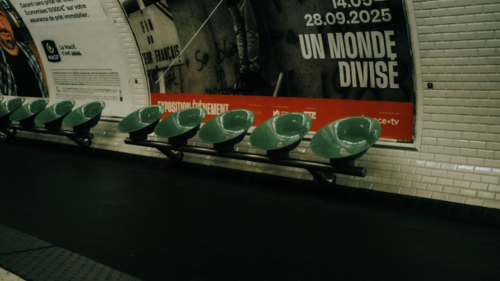 Photo coaching center advertisement